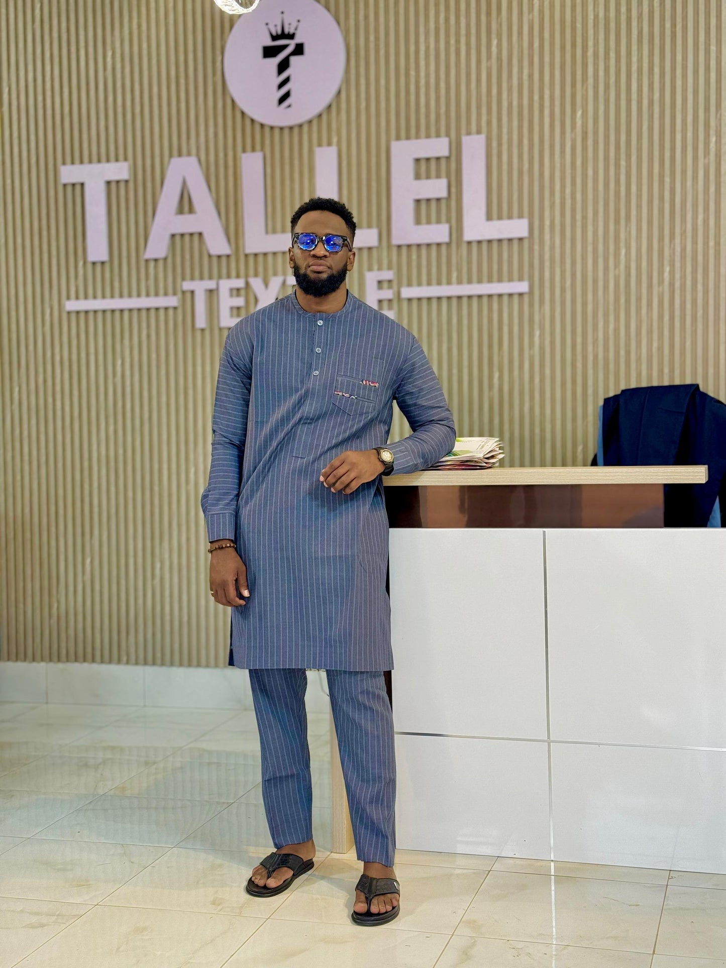 Tenue traditionnelle – Tallel Textile (Bleu à rayures verticales)